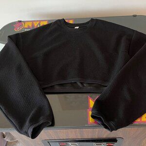 Black cropped alo sweatshirt